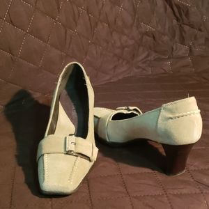 Aerosoles Road Snap suede heel pump